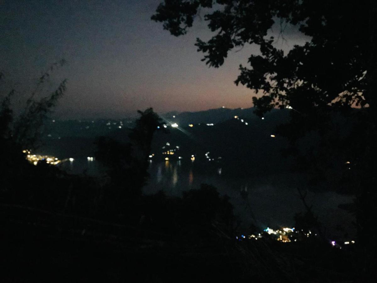 Hom'S Homestay & Farmstay Sarangkot Pokhara Exterior foto