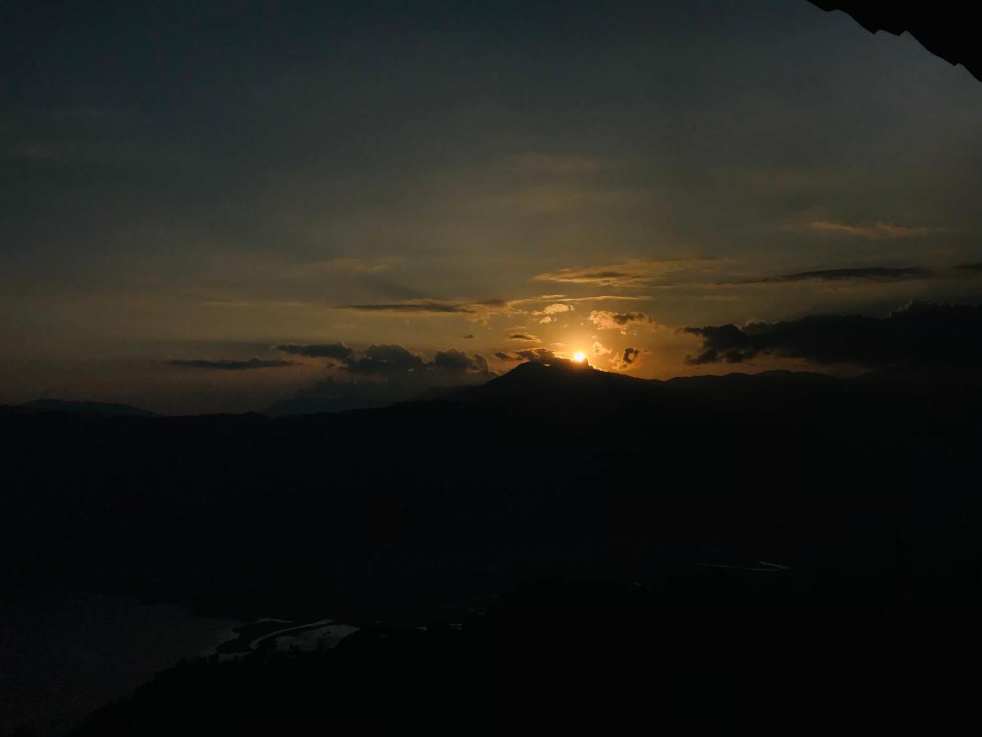 Hom'S Homestay & Farmstay Sarangkot Pokhara Exterior foto