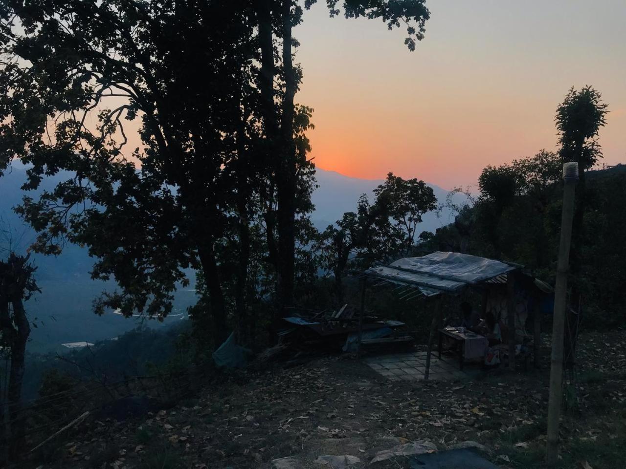 Hom'S Homestay & Farmstay Sarangkot Pokhara Exterior foto